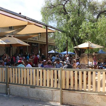 The Priory Hotel Dongara Exterior foto