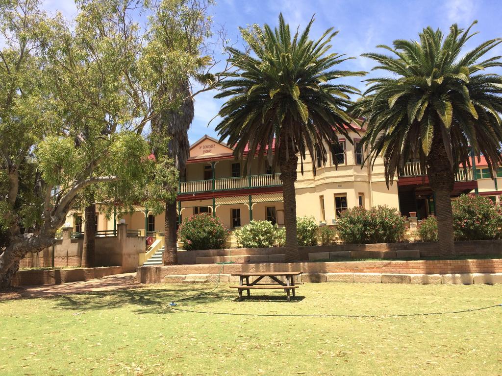 The Priory Hotel Dongara Exterior foto